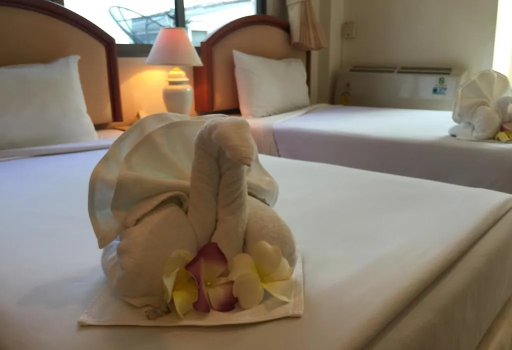 Smile Inn Patong-1