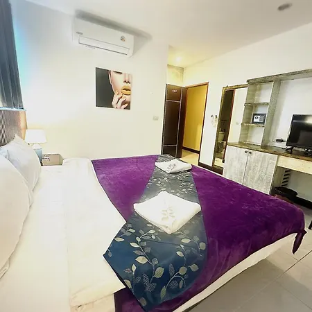 The Shades Hotel 50 Meter Beach Front-2